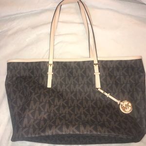 Michael Kors purse or bag